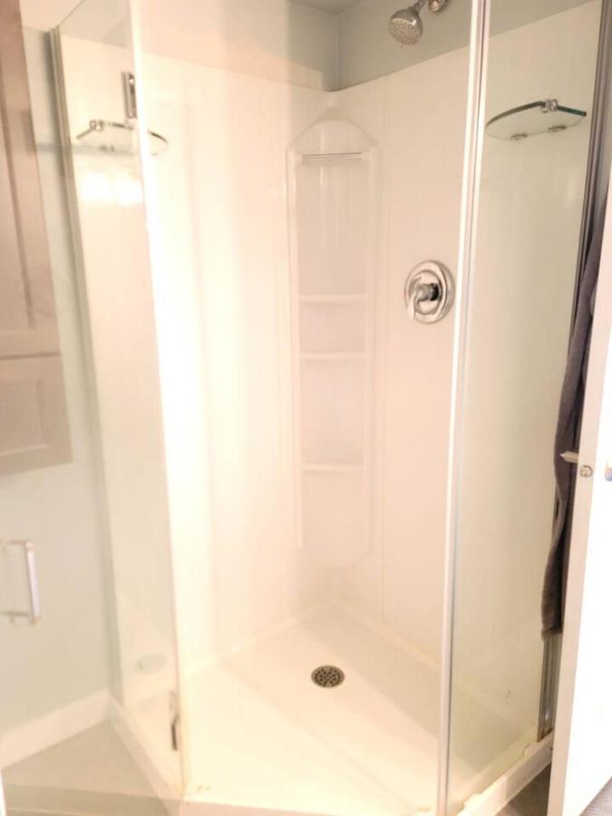 וויניפג Cozy Private Suite מראה חיצוני תמונה